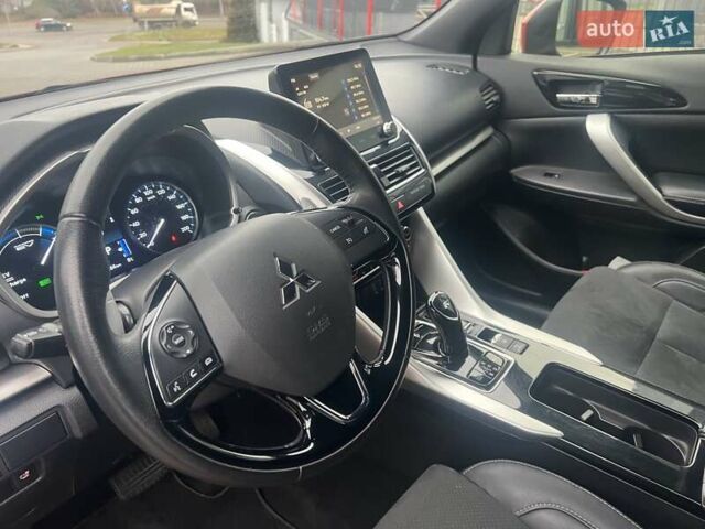 Червоний Міцубісі Eclipse Cross, об'ємом двигуна 2.36 л та пробігом 77 тис. км за 30500 $, фото 39 на Automoto.ua