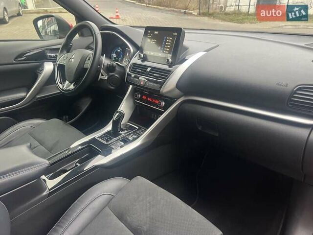 Червоний Міцубісі Eclipse Cross, об'ємом двигуна 2.36 л та пробігом 77 тис. км за 30500 $, фото 83 на Automoto.ua