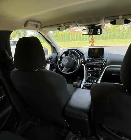 Червоний Міцубісі Eclipse Cross, об'ємом двигуна 2.36 л та пробігом 50 тис. км за 26810 $, фото 22 на Automoto.ua