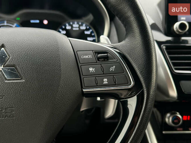 Красный Мицубиси Eclipse Cross, объемом двигателя 2.4 л и пробегом 80 тыс. км за 30999 $, фото 11 на Automoto.ua