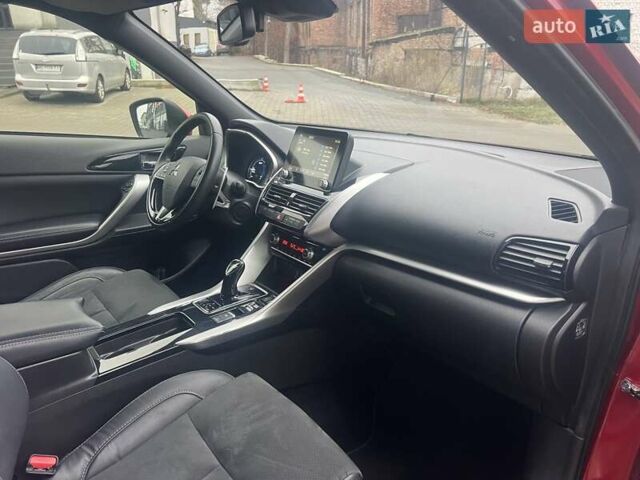 Червоний Міцубісі Eclipse Cross, об'ємом двигуна 2.36 л та пробігом 77 тис. км за 30500 $, фото 80 на Automoto.ua