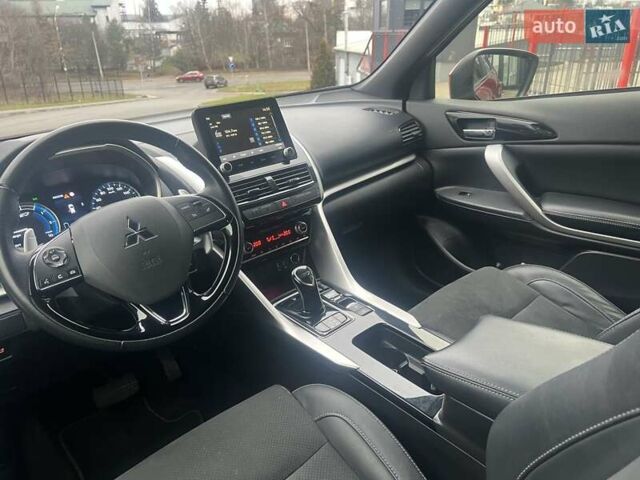 Червоний Міцубісі Eclipse Cross, об'ємом двигуна 2.36 л та пробігом 77 тис. км за 30500 $, фото 74 на Automoto.ua