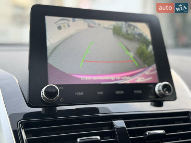 Червоний Міцубісі Eclipse Cross, об'ємом двигуна 1.5 л та пробігом 18 тис. км за 21500 $, фото 27 на Automoto.ua