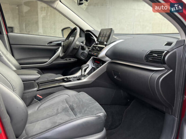 Червоний Міцубісі Eclipse Cross, об'ємом двигуна 1.5 л та пробігом 18 тис. км за 21500 $, фото 16 на Automoto.ua