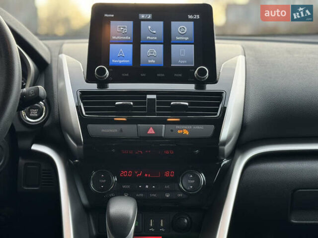 Червоний Міцубісі Eclipse Cross, об'ємом двигуна 1.5 л та пробігом 18 тис. км за 21500 $, фото 18 на Automoto.ua