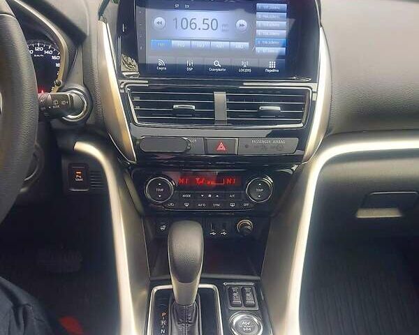 Красный Мицубиси Eclipse Cross, объемом двигателя 1.5 л и пробегом 10 тыс. км за 28500 $, фото 20 на Automoto.ua