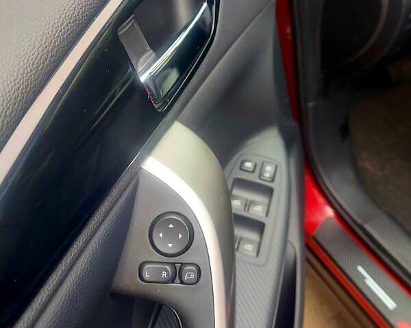 Красный Мицубиси Eclipse Cross, объемом двигателя 1.5 л и пробегом 10 тыс. км за 28500 $, фото 27 на Automoto.ua