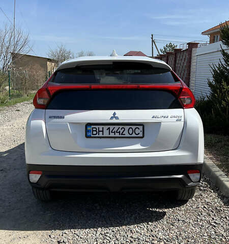 Мицубиси Eclipse Cross, объемом двигателя 1.5 л и пробегом 76 тыс. км за 15500 $, фото 2 на Automoto.ua