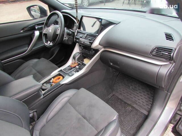 Мицубиси Eclipse Cross, объемом двигателя 2 л и пробегом 19 тыс. км за 27500 $, фото 20 на Automoto.ua