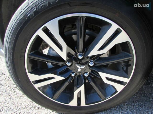 Мицубиси Eclipse Cross, объемом двигателя 2 л и пробегом 19 тыс. км за 27500 $, фото 5 на Automoto.ua