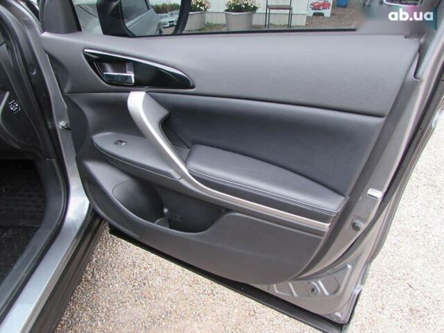 Мицубиси Eclipse Cross, объемом двигателя 2 л и пробегом 19 тыс. км за 27500 $, фото 19 на Automoto.ua