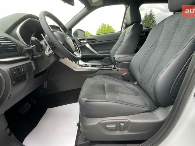 купити нове авто Міцубісі Eclipse Cross 2024 року від офіційного дилера Mitsubishi Motors Чернівці Міцубісі фото