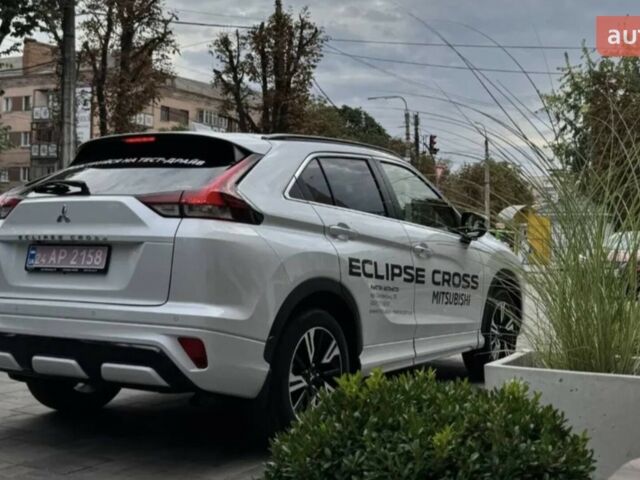 купить новое авто Мицубиси Eclipse Cross 2024 года от официального дилера Ньютон Авто Місто Мицубиси фото