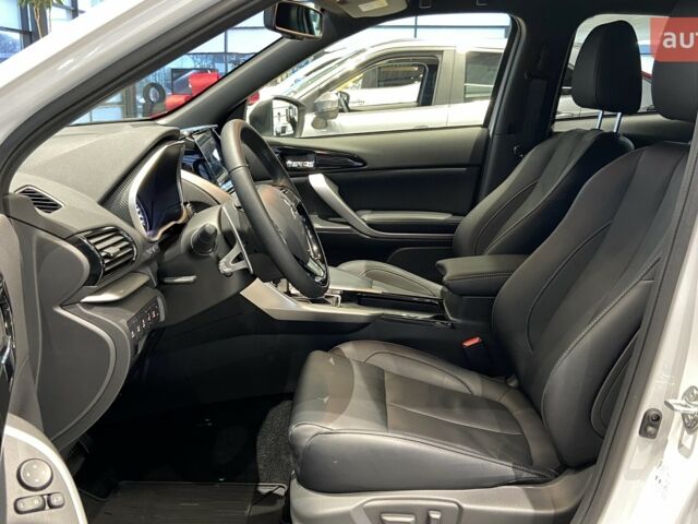 Міцубісі Eclipse Cross, об'ємом двигуна 1.5 л та пробігом 0 тис. км за 31761 $, фото 11 на Automoto.ua