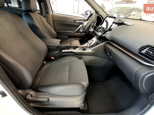 Міцубісі Eclipse Cross, об'ємом двигуна 1.5 л та пробігом 0 тис. км за 31646 $, фото 14 на Automoto.ua