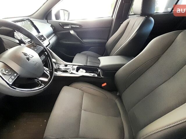 Міцубісі Eclipse Cross, об'ємом двигуна 1.5 л та пробігом 0 тис. км за 31646 $, фото 12 на Automoto.ua