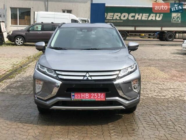 Сірий Міцубісі Eclipse Cross, об'ємом двигуна 1.5 л та пробігом 53 тис. км за 16000 $, фото 7 на Automoto.ua