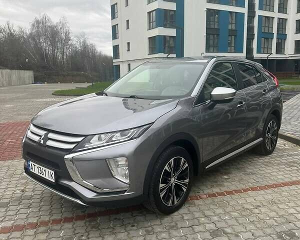 Сірий Міцубісі Eclipse Cross, об'ємом двигуна 1.5 л та пробігом 100 тис. км за 15700 $, фото 4 на Automoto.ua