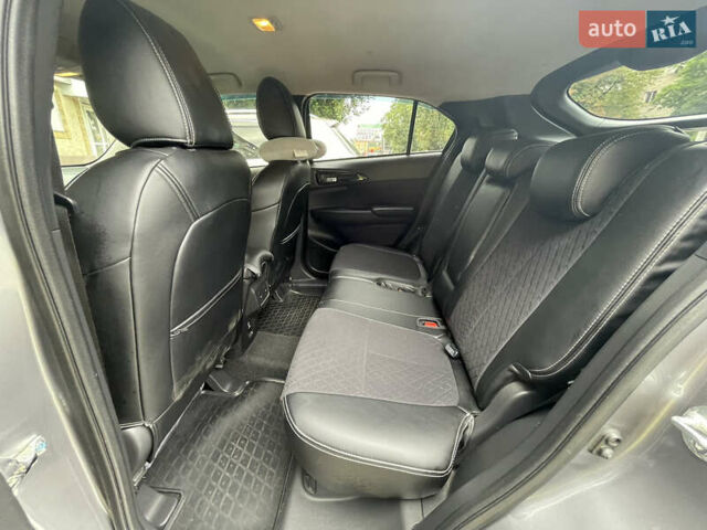 Сірий Міцубісі Eclipse Cross, об'ємом двигуна 1.5 л та пробігом 101 тис. км за 20400 $, фото 6 на Automoto.ua