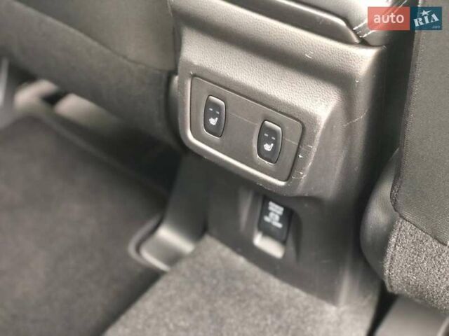 Сірий Міцубісі Eclipse Cross, об'ємом двигуна 1.5 л та пробігом 53 тис. км за 16000 $, фото 35 на Automoto.ua