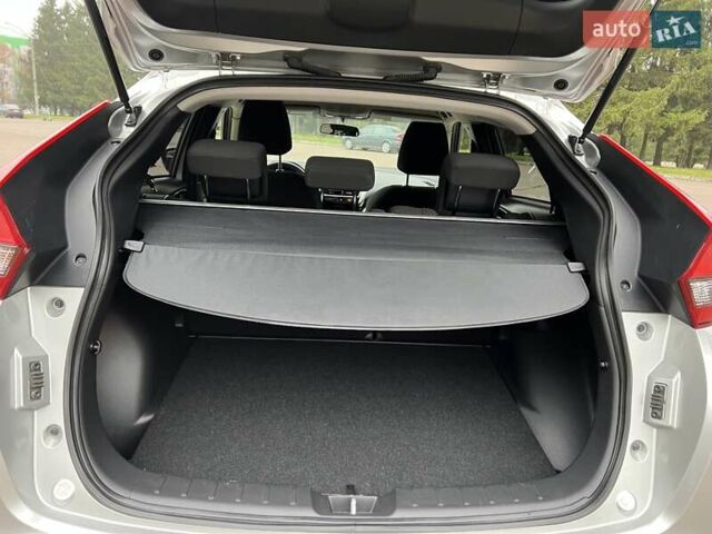 Сірий Міцубісі Eclipse Cross, об'ємом двигуна 1.5 л та пробігом 129 тис. км за 14900 $, фото 24 на Automoto.ua