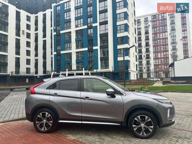 Сірий Міцубісі Eclipse Cross, об'ємом двигуна 1.5 л та пробігом 100 тис. км за 15700 $, фото 14 на Automoto.ua