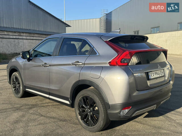 Сірий Міцубісі Eclipse Cross, об'ємом двигуна 1.5 л та пробігом 74 тис. км за 18200 $, фото 1 на Automoto.ua