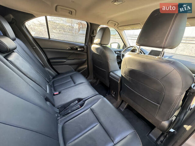 Сірий Міцубісі Eclipse Cross, об'ємом двигуна 1.5 л та пробігом 74 тис. км за 18200 $, фото 8 на Automoto.ua