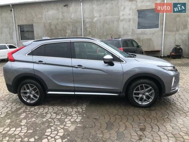 Серый Мицубиси Eclipse Cross, объемом двигателя 1.5 л и пробегом 53 тыс. км за 16900 $, фото 1 на Automoto.ua