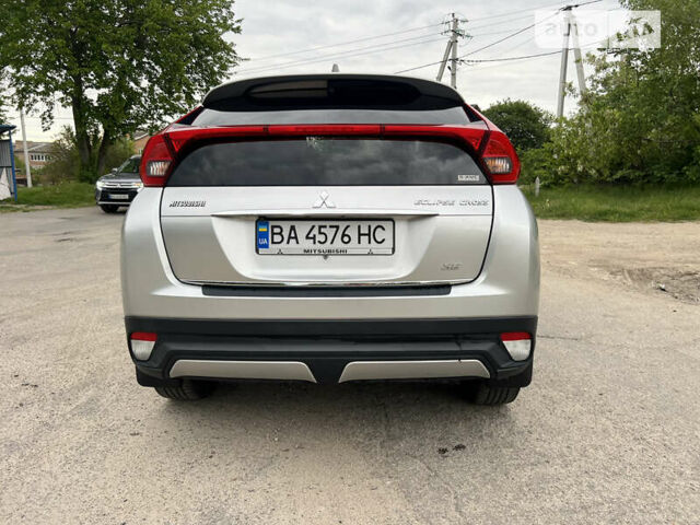 Серый Мицубиси Eclipse Cross, объемом двигателя 1.5 л и пробегом 118 тыс. км за 16400 $, фото 10 на Automoto.ua