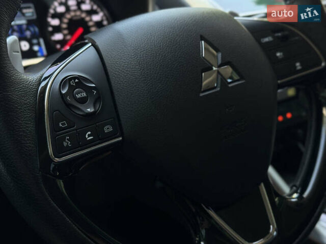 Серый Мицубиси Eclipse Cross, объемом двигателя 1.5 л и пробегом 86 тыс. км за 18400 $, фото 60 на Automoto.ua