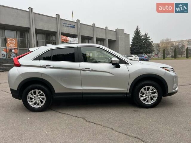 Сірий Міцубісі Eclipse Cross, об'ємом двигуна 1.5 л та пробігом 129 тис. км за 14900 $, фото 33 на Automoto.ua