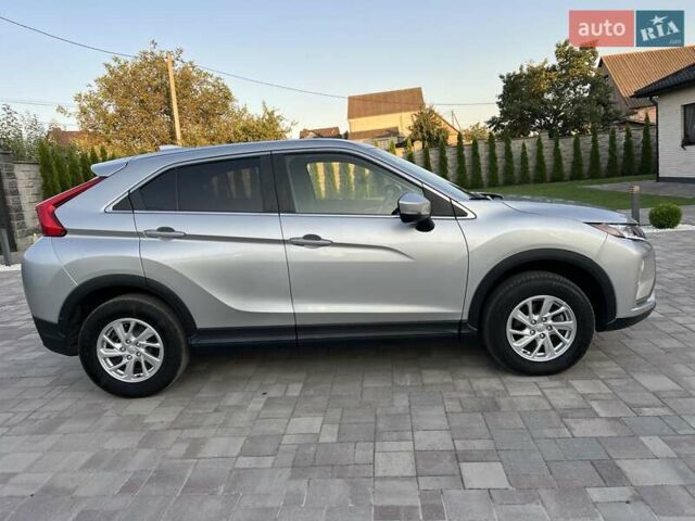 Сірий Міцубісі Eclipse Cross, об'ємом двигуна 1.5 л та пробігом 129 тис. км за 14900 $, фото 3 на Automoto.ua