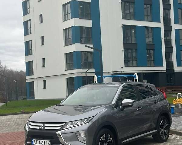 Сірий Міцубісі Eclipse Cross, об'ємом двигуна 1.5 л та пробігом 100 тис. км за 15700 $, фото 1 на Automoto.ua