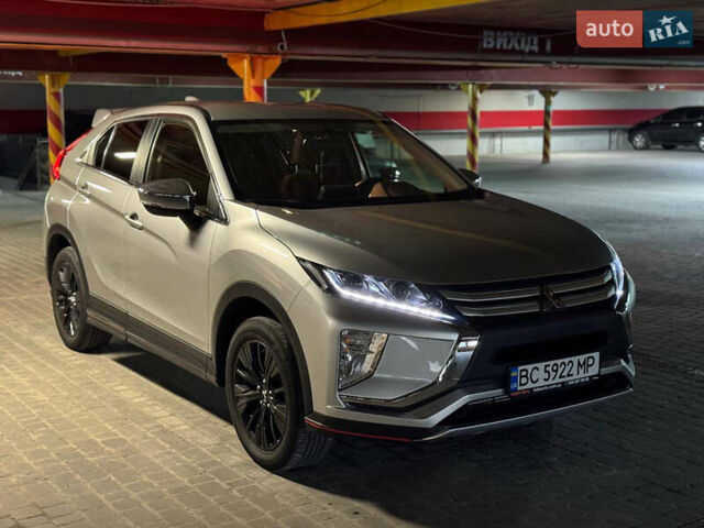 Сірий Міцубісі Eclipse Cross, об'ємом двигуна 1.5 л та пробігом 55 тис. км за 17800 $, фото 37 на Automoto.ua