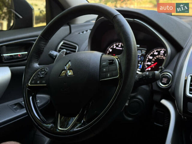 Серый Мицубиси Eclipse Cross, объемом двигателя 1.5 л и пробегом 86 тыс. км за 18400 $, фото 51 на Automoto.ua