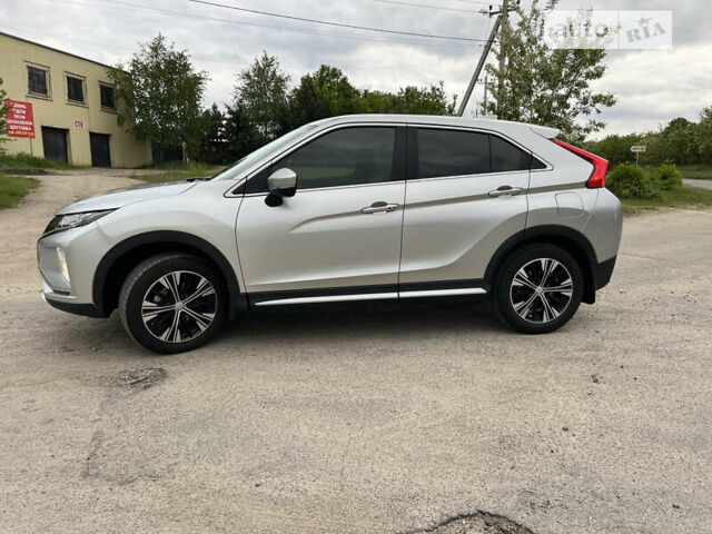 Серый Мицубиси Eclipse Cross, объемом двигателя 1.5 л и пробегом 118 тыс. км за 16400 $, фото 21 на Automoto.ua