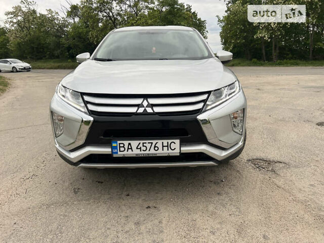 Сірий Міцубісі Eclipse Cross, об'ємом двигуна 1.5 л та пробігом 118 тис. км за 16400 $, фото 5 на Automoto.ua