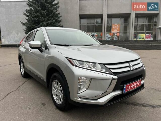 Сірий Міцубісі Eclipse Cross, об'ємом двигуна 1.5 л та пробігом 129 тис. км за 14900 $, фото 32 на Automoto.ua