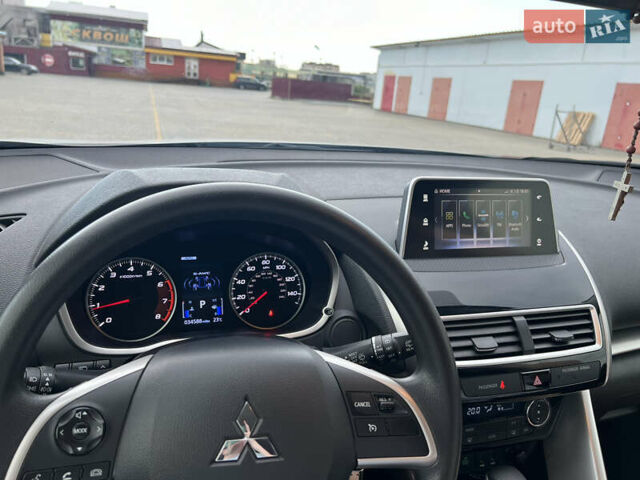 Сірий Міцубісі Eclipse Cross, об'ємом двигуна 1.5 л та пробігом 55 тис. км за 17800 $, фото 15 на Automoto.ua