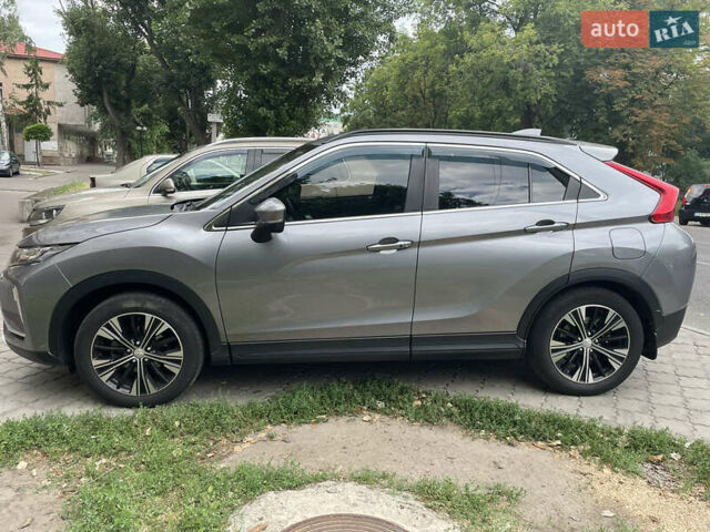 Сірий Міцубісі Eclipse Cross, об'ємом двигуна 1.5 л та пробігом 101 тис. км за 20400 $, фото 2 на Automoto.ua