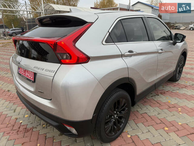 Міцубісі Eclipse Cross 2019 у Белой Церкве на Automoto.ua Сірий Міцубісі Eclipse Cross, об'ємом двигуна 1.5 л та пробігом 54 тис. км за 14999 $, фото 4 на Automoto.ua