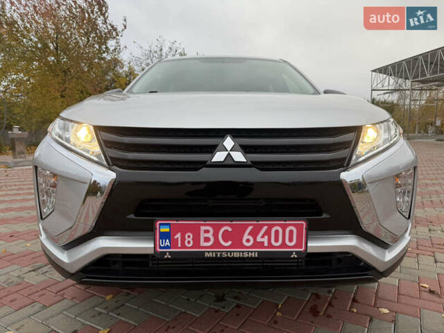 Міцубісі Eclipse Cross 2019 у Белой Церкве на Automoto.ua Сірий Міцубісі Eclipse Cross, об'ємом двигуна 1.5 л та пробігом 54 тис. км за 14999 $, фото 1 на Automoto.ua