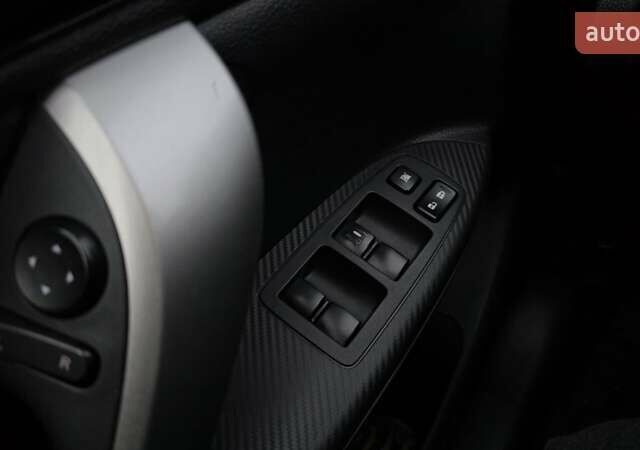 Сірий Міцубісі Eclipse Cross, об'ємом двигуна 1.5 л та пробігом 99 тис. км за 13999 $, фото 26 на Automoto.ua