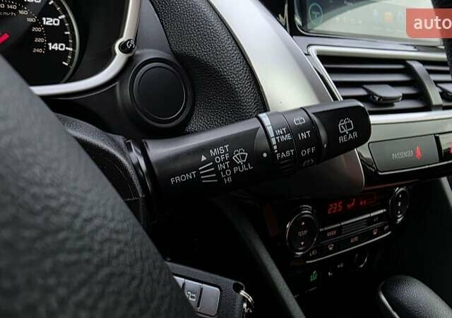 Сірий Міцубісі Eclipse Cross, об'ємом двигуна 1.5 л та пробігом 99 тис. км за 13999 $, фото 29 на Automoto.ua