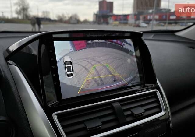 Сірий Міцубісі Eclipse Cross, об'ємом двигуна 1.5 л та пробігом 99 тис. км за 13999 $, фото 33 на Automoto.ua