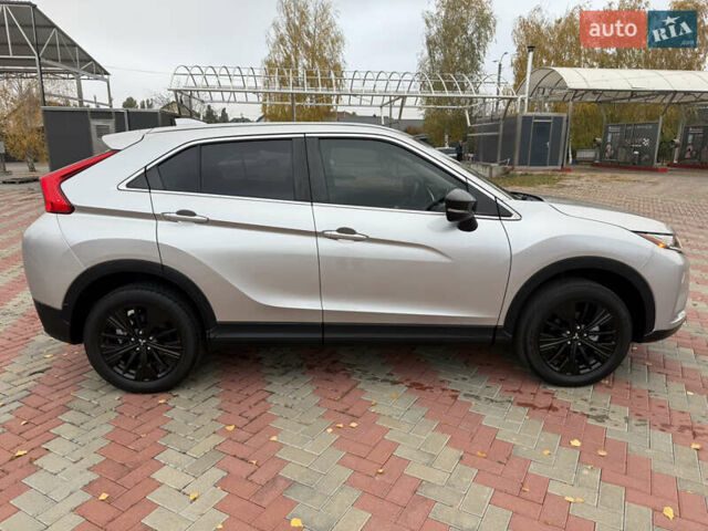 Міцубісі Eclipse Cross 2019 у Белой Церкве на Automoto.ua Сірий Міцубісі Eclipse Cross, об'ємом двигуна 1.5 л та пробігом 54 тис. км за 14999 $, фото 3 на Automoto.ua