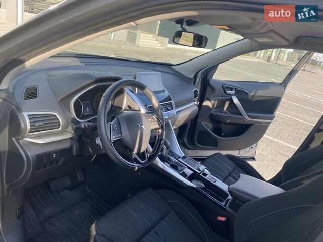 Сірий Міцубісі Eclipse Cross, об'ємом двигуна 1.5 л та пробігом 41 тис. км за 22500 $, фото 13 на Automoto.ua