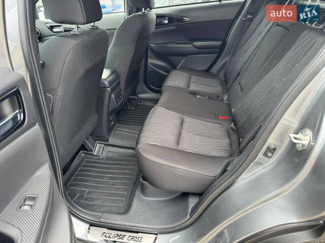 Сірий Міцубісі Eclipse Cross, об'ємом двигуна 1.5 л та пробігом 41 тис. км за 20700 $, фото 13 на Automoto.ua