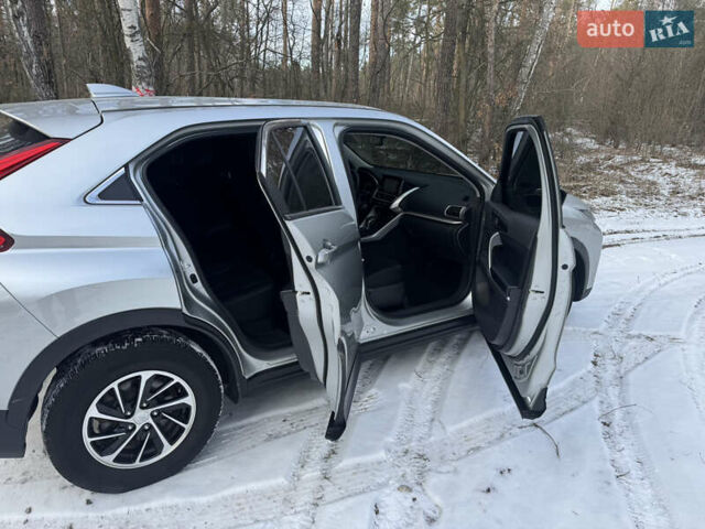 Серый Мицубиси Eclipse Cross, объемом двигателя 1.5 л и пробегом 105 тыс. км за 16300 $, фото 24 на Automoto.ua